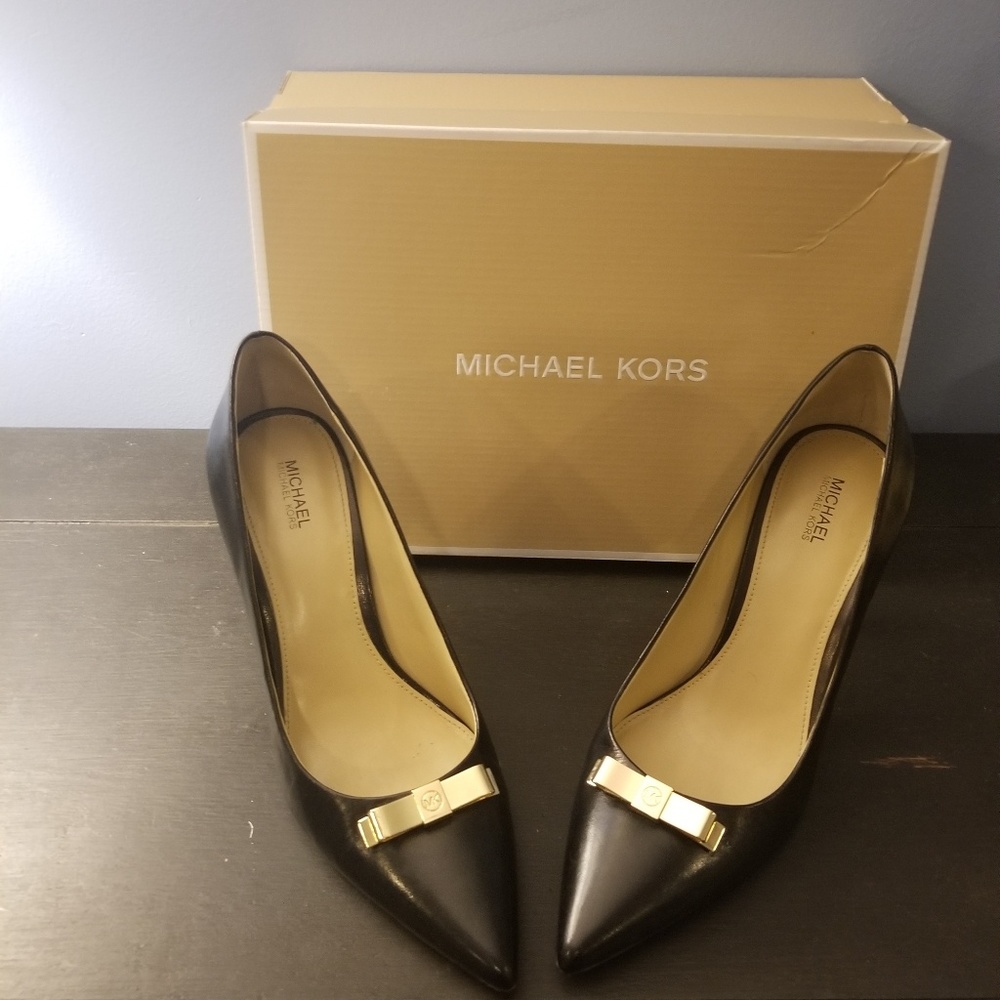 "NEW LISTINGS" SHOES